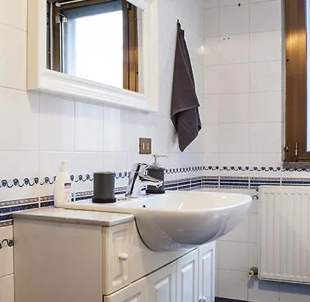 Гостевой дом Kamchu Apartments: Tor Vergata
