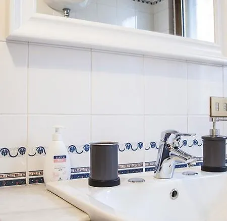 Kamchu Apartments: Tor Vergata Рим