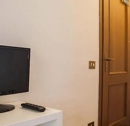 Kamchu Apartments: Tor Vergata